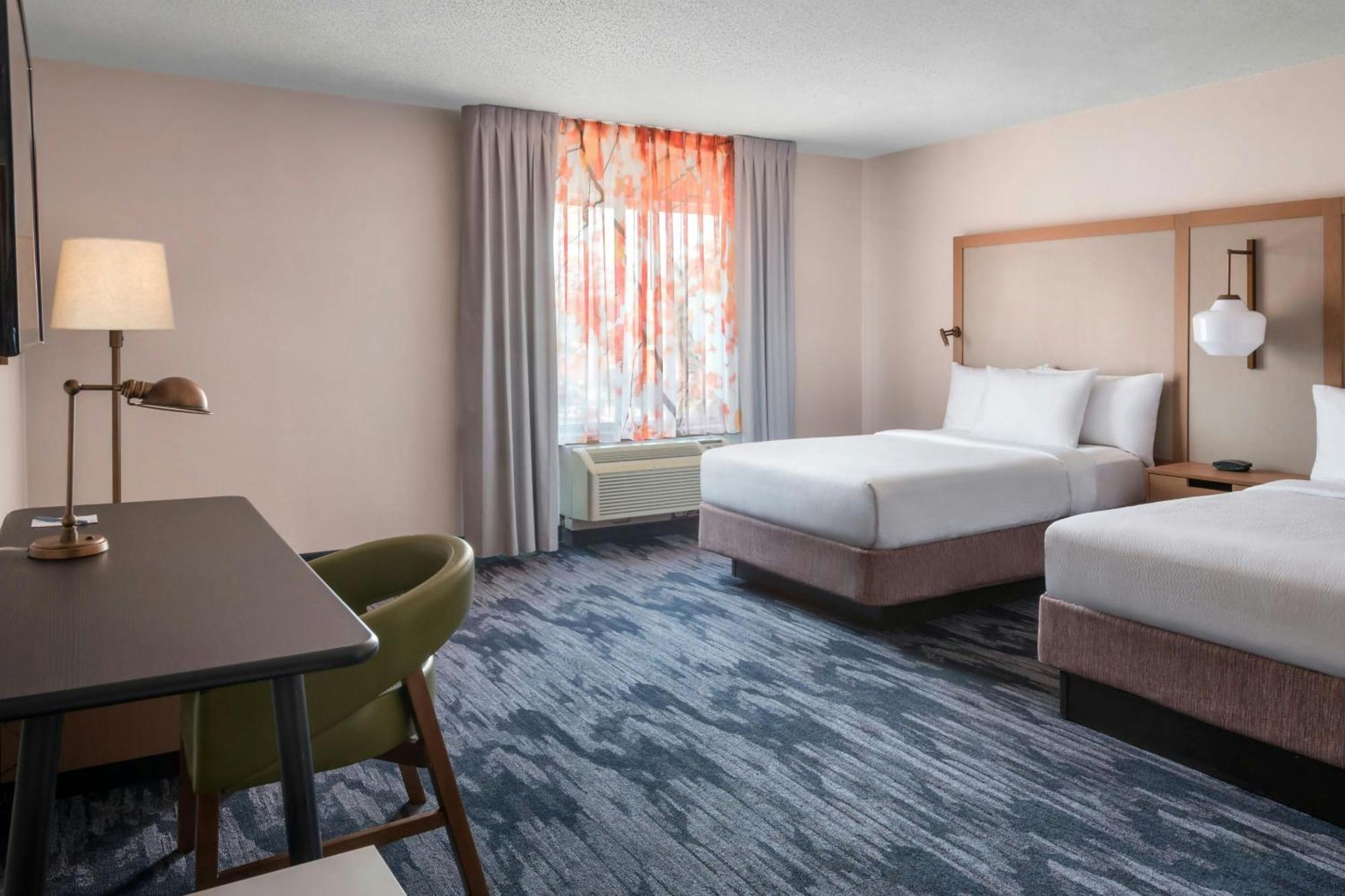 Fairfield Inn & Suites Woodbridge Avenel Bagian luar foto