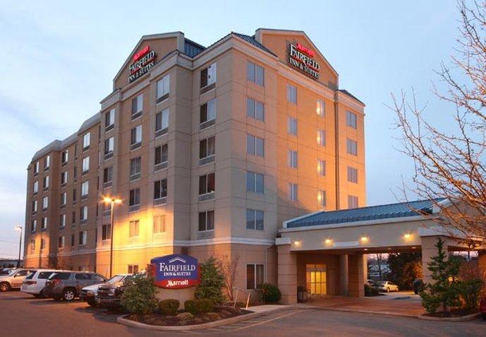 Fairfield Inn & Suites Woodbridge Avenel Bagian luar foto